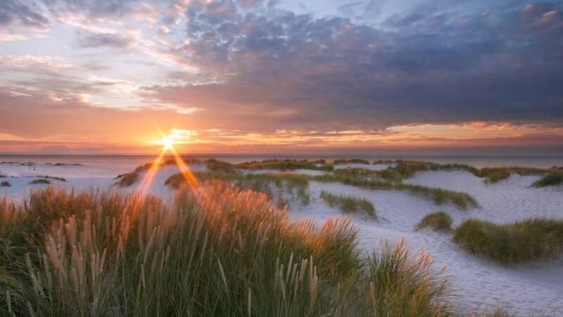 Sunset in dunes. A. Schnabler.