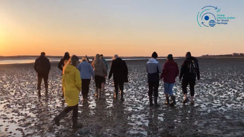 Students of the participating schools on mudflat. IHS.